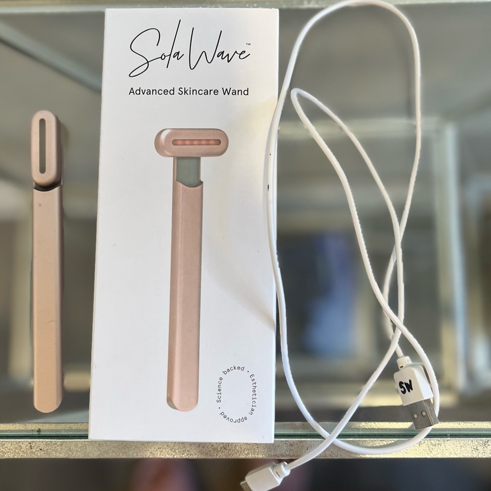 SolaWave Advanced Skincare Wand - Rose Gold